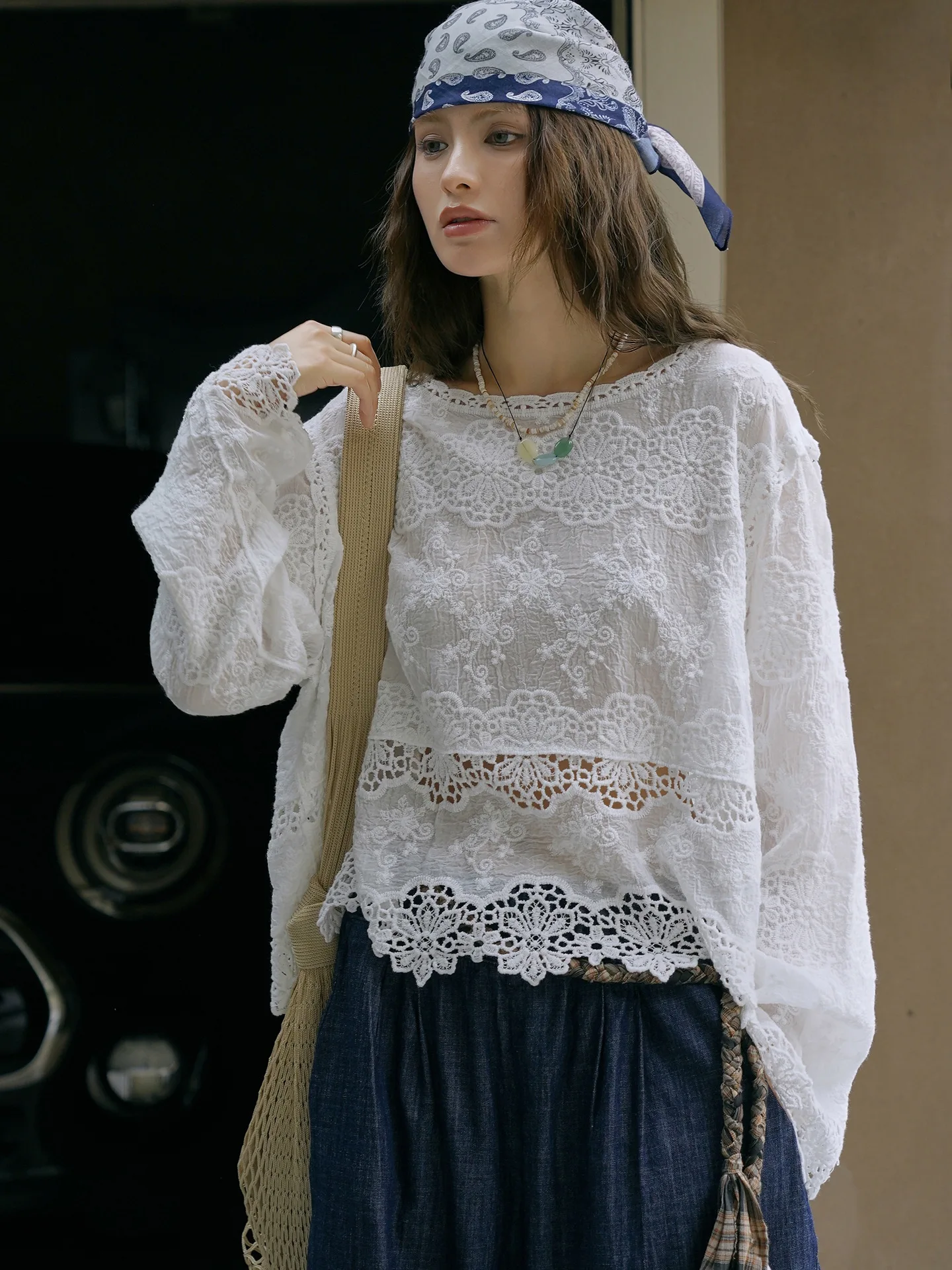 

Summer women's casual solid color round neck long sleeved hollow design loose shirt