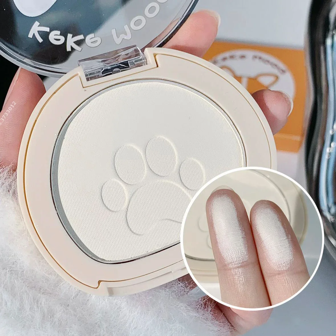 Cute Claw Monochrome Highlights Powder Face Matte White Pink Blusher Brightening Setting Powder Concealer Compact Makeup Palette