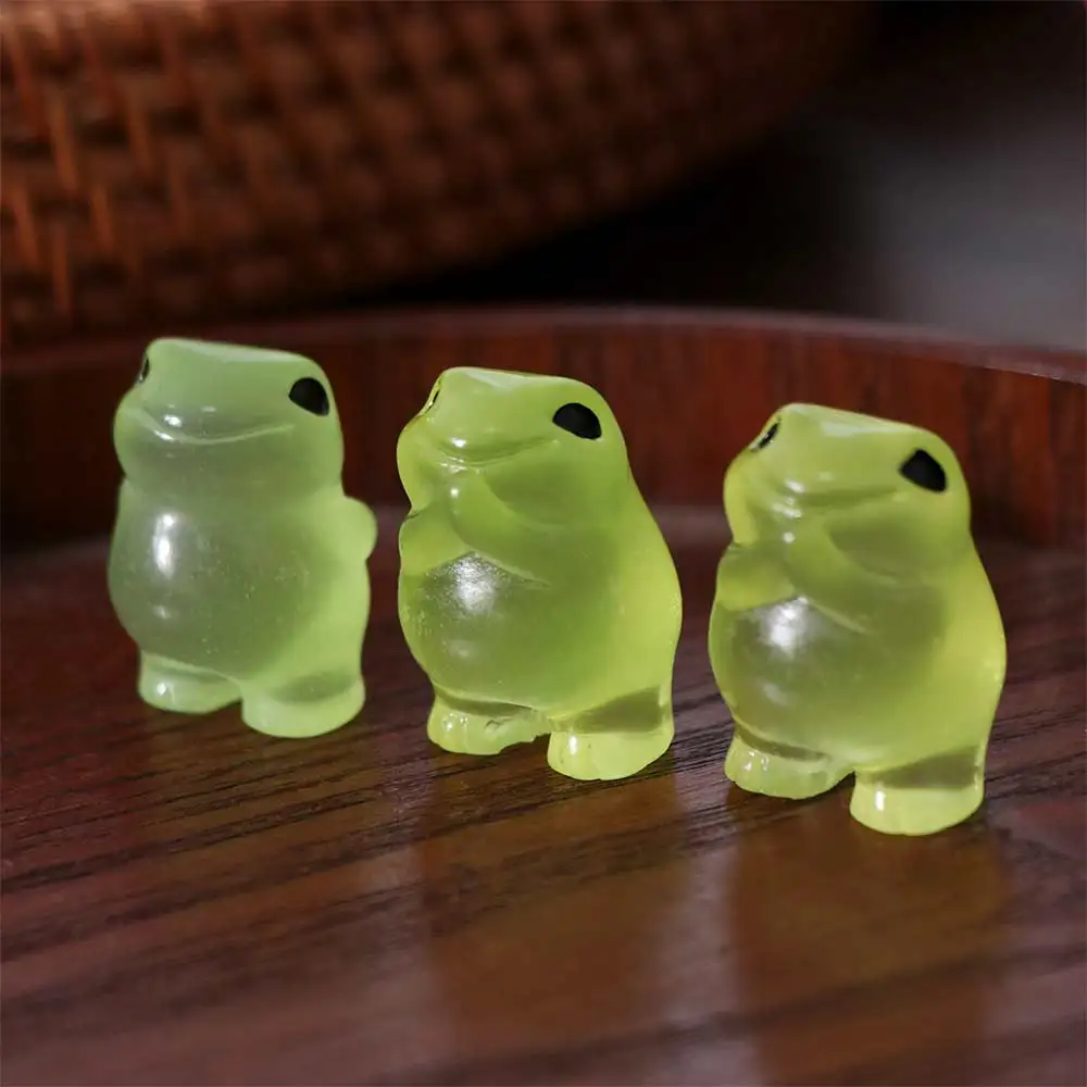 6PCS Cute Mini Frog Statues Miniature Glow At Dark Resin Frogs Ornament Handicraft Resin Luminous Frog Figurines