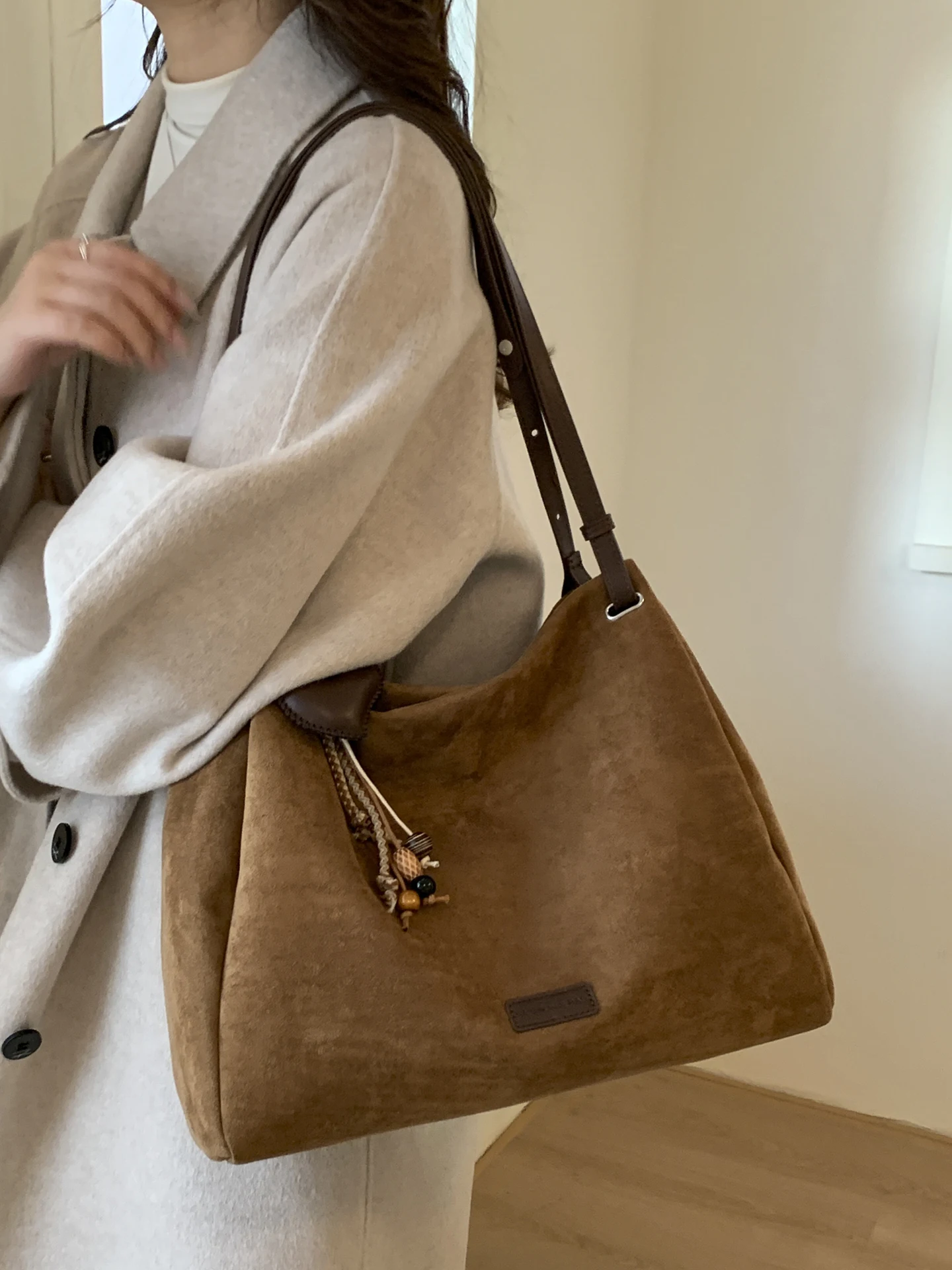 

Large Capaci Frosted Retro Women's oulder Crossbody Bag Casual Commuting Tote Bag 2025 New Sle Versatile Single Strap