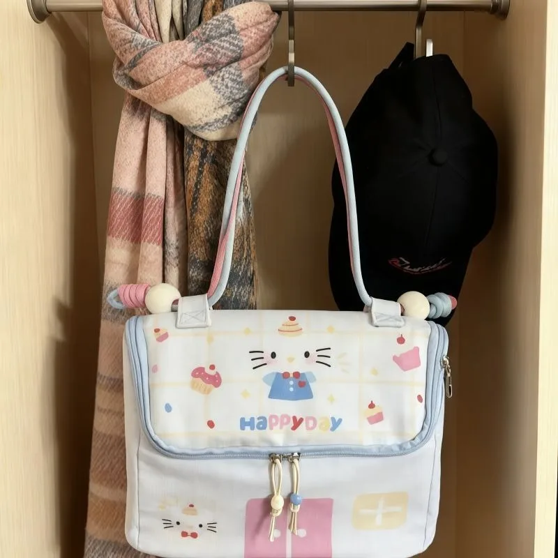 

Hello Kitty Cosmetic pouch Women's Cosmetic bag Cartoon Makeup organizer Portable Toiletry Makeup bag Kawaii Travel Handbag