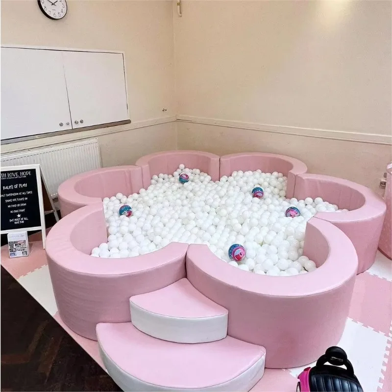 

New design flower ball pit with ball soft play white fence round and heart-shaped transparent soft ball pit