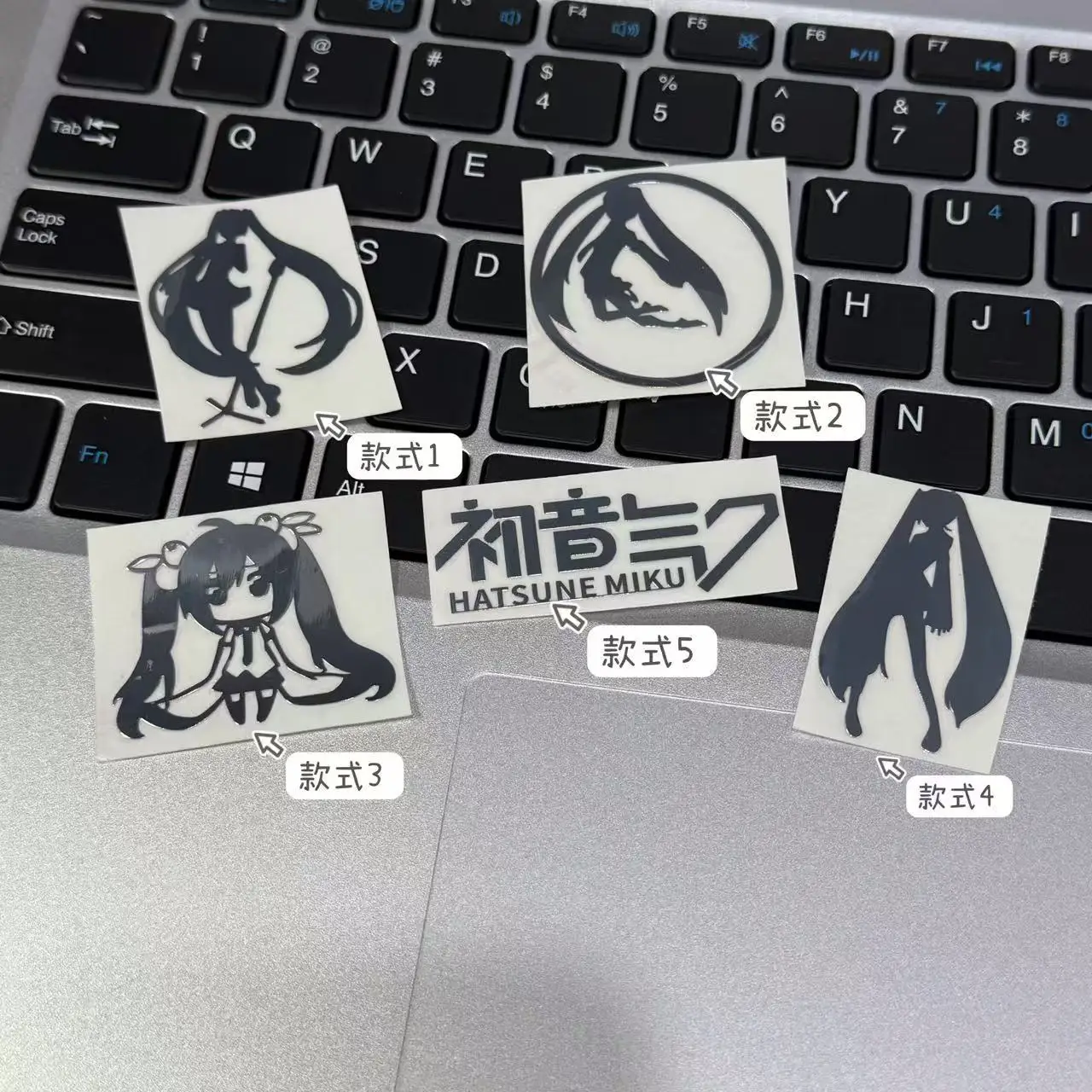 Hatsune Miku high color value creative new metal film stickers animation personality decorative stickers waterproof decoration
