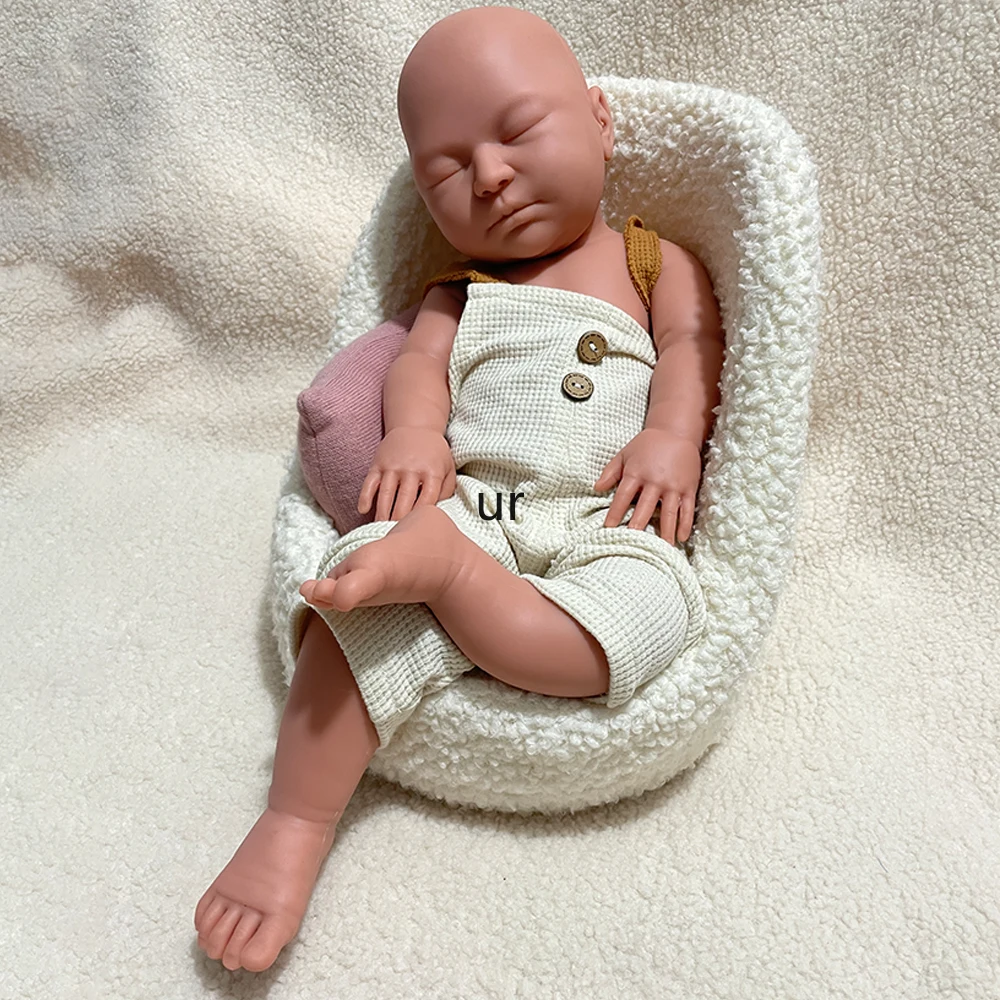 55cm Weighted Full Silicone Reborn Baby Girl Cuddly Lifelike Unpainted Solid Newborn Doll for Painter Collector Kids Toy Gifts