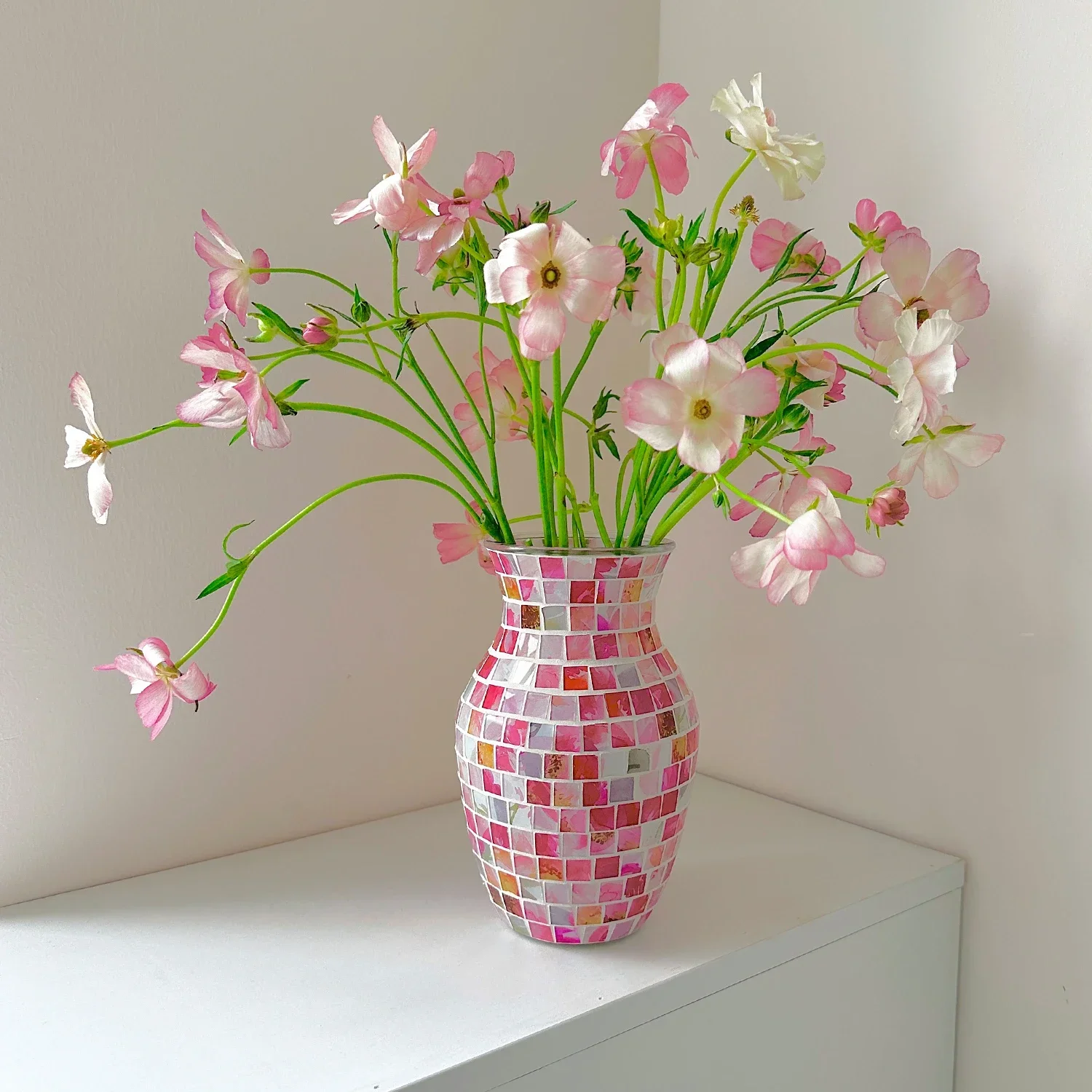 Florero de mosaico hecho a mano nórdico, adornos coloridos para decoración del hogar, arreglo de flores hidropónicas, florero de