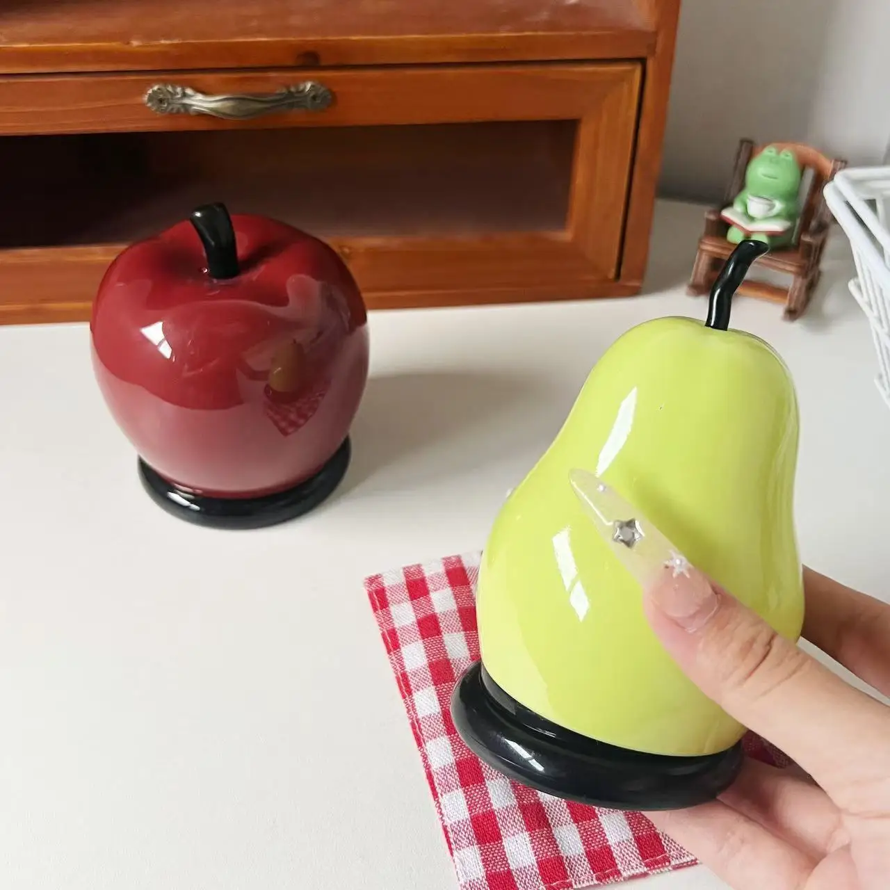Apple & Pear Shaped Toothpick Box Creative Cotton Swab Floss Storage Container Modern Home Organizer