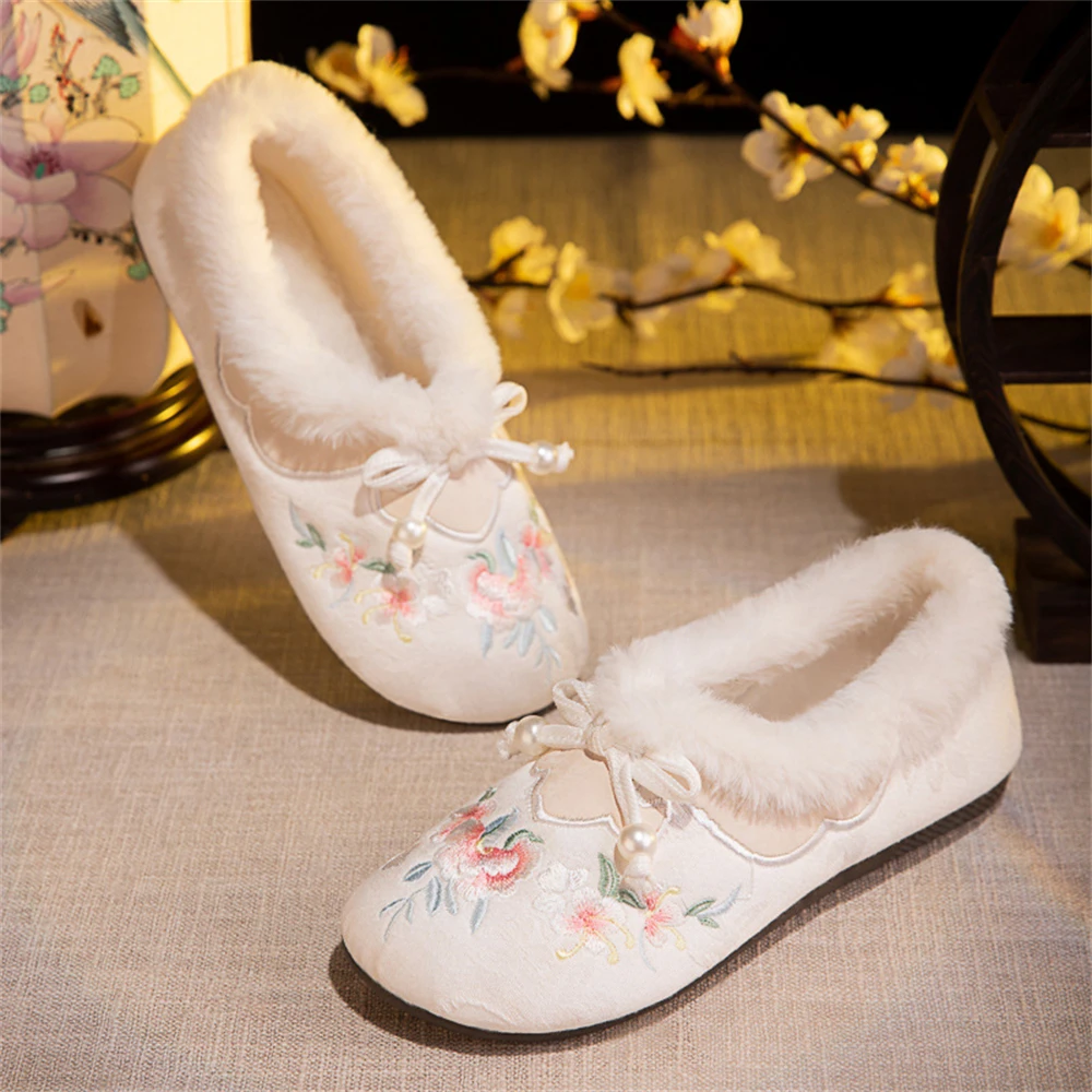 Winter Old Beijing Cloth Shoes Women's Plus Velvet Warm Soft-soled Cotton Shoes Ladies Ancient Style Hanfu Embroidered Flats New