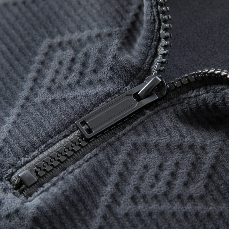 Hot Luxury Man Long-Sleeved T-Shirt Fleece-Lined Thickened High Neck Half-Zip Geometric Pattern Winter NewHoodie Leisure MenTops