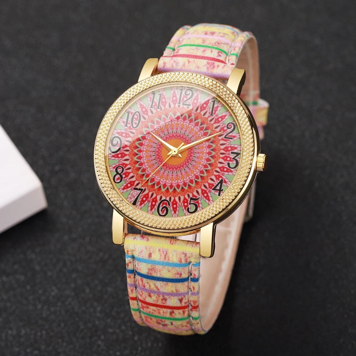 1Pcs Women's Gift Watch Fashion Personality Dial Trend Temperament Quartz Watch, Best Gift for Girls (Box Not Included)