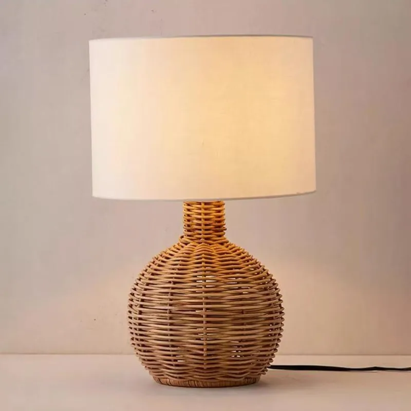 American Creative Rattan-woven Table Lamps Vintage Living Room Bedroom Study Desk Home Decor Textile Crafts Led Standing Lights