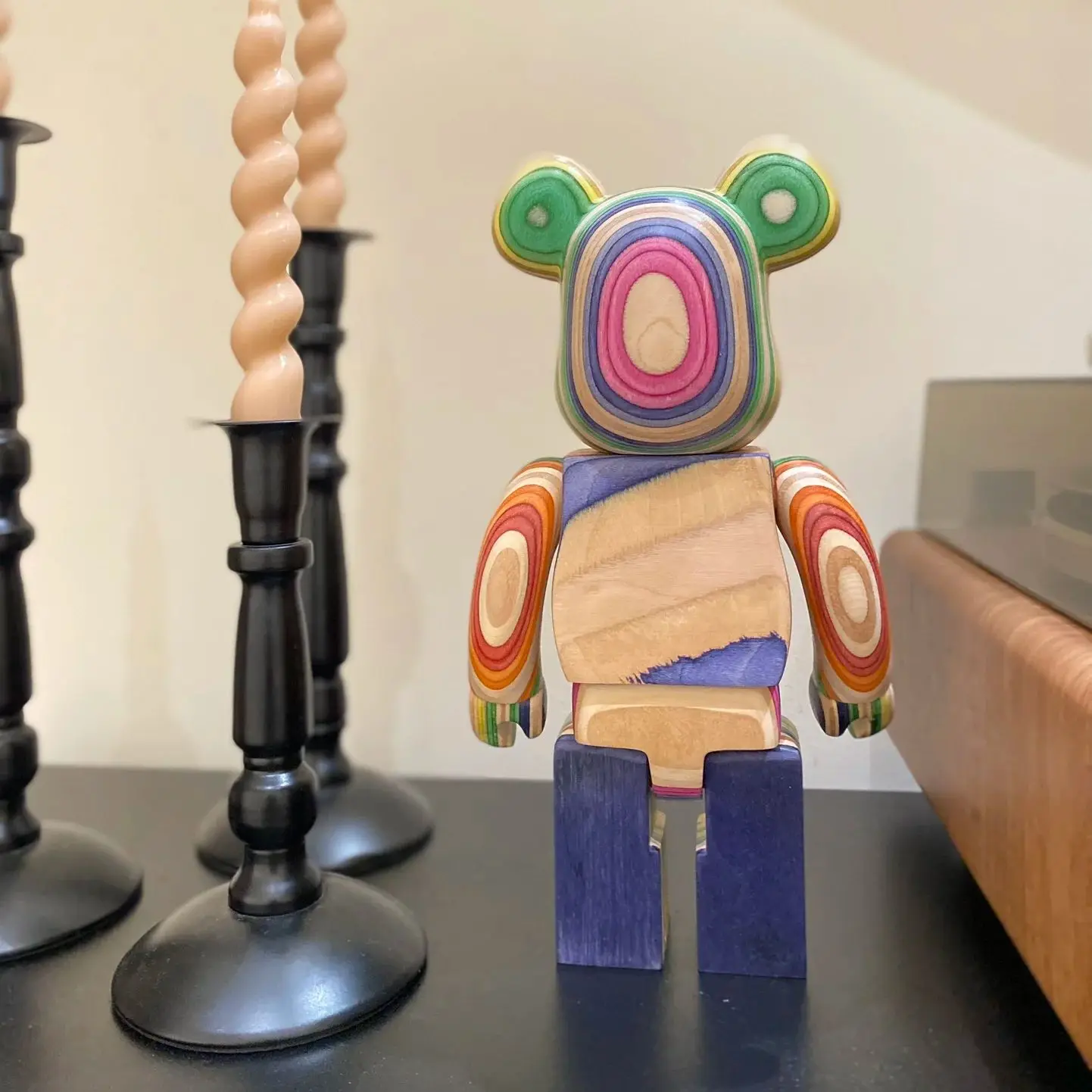 Bearbrick 400% Vertical Rainbow Skateboard Wood 28cm Height Handmade Trendy Wooden Bear Desktop Collection Ornaments