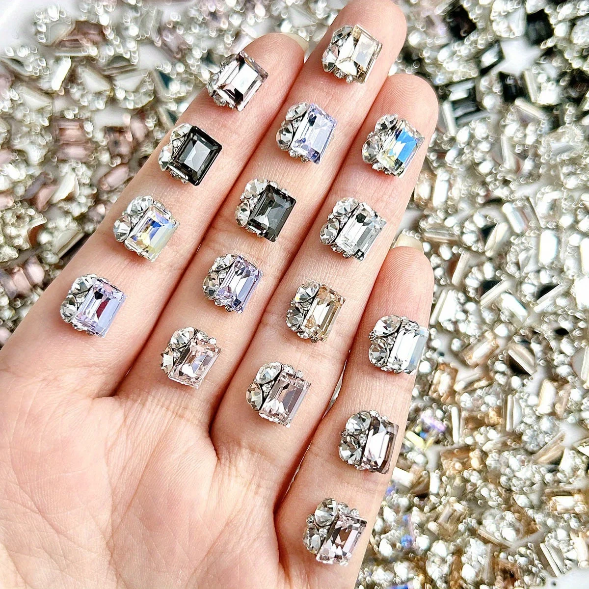 

10 шт., ювелирные изделия для дизайна ногтей из смолы, отделка бриллиантами, супер вспышка, полный бриллиант, свет, роскошные украшения для ногтей из французского сплава, украшения