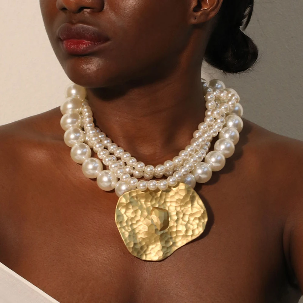 

Statement Vintage Pearls Necklace with Geometry Pendant Women Girl Trendy Vintage Wedding Party Jewelry