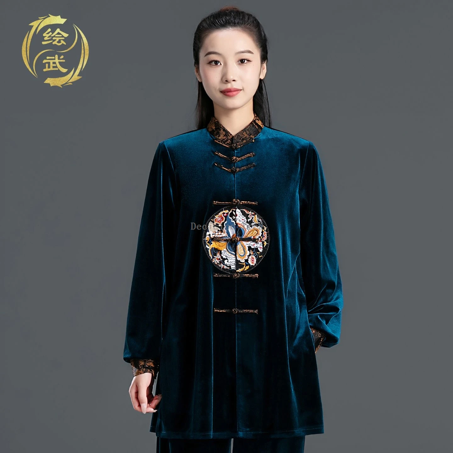 2025 chinese winter warm eight section brocade morning exercise velvet clothes tai chi kungfu outfit high end elegant wushu set