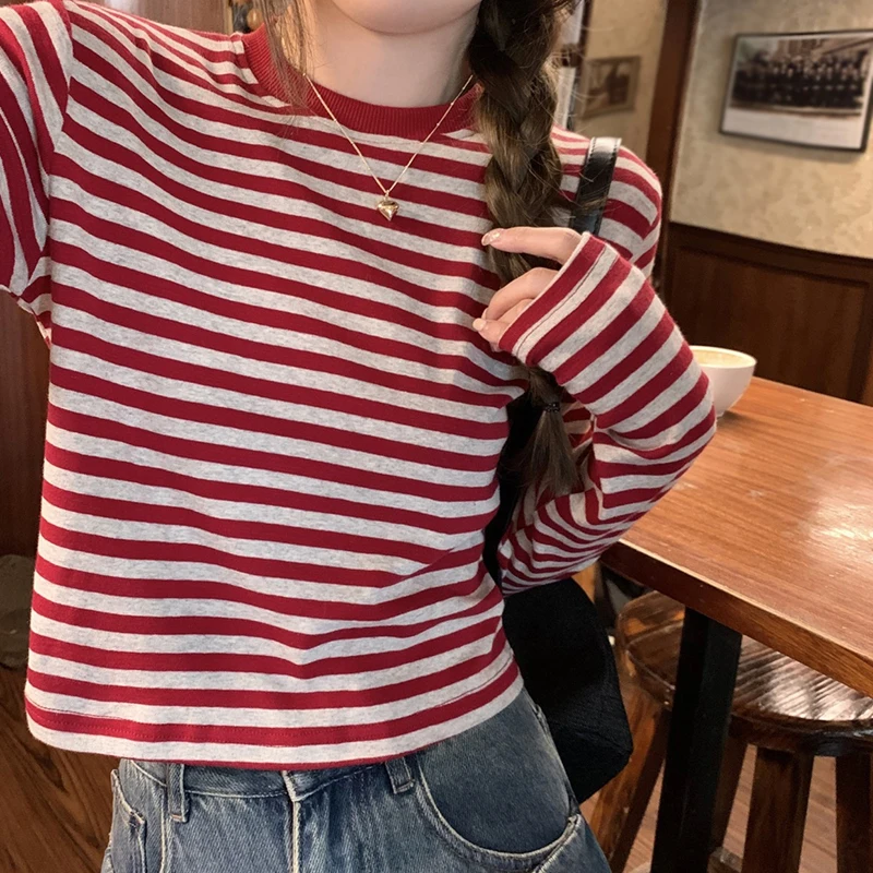 Spring And Autumn Round Neck Contrast Stripe Casual Fashion Versatile Long Sleeved T-Shirts Shorts Student Top Red Stripe