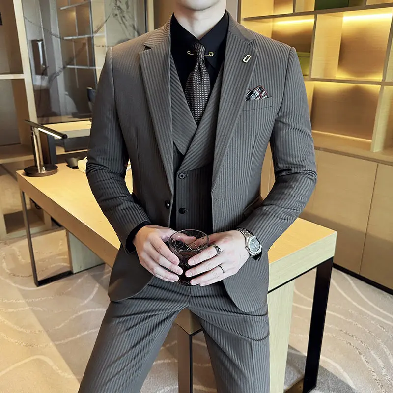 

High Quali ey Stripe Men's Suit Wedding Dr Code Tee Piece Set Faionable Urban Busin Casual Stand Fit Polyest...