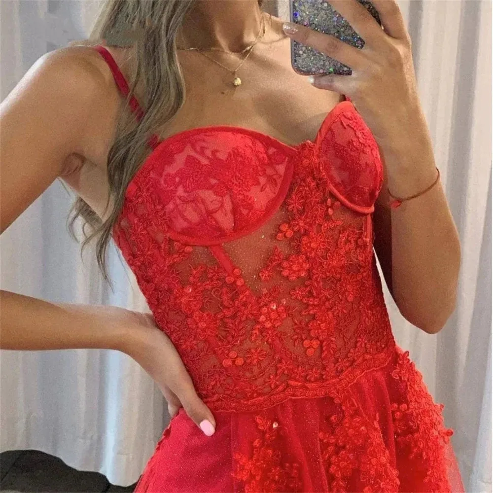 Customized Glitter Red 2025 Prom Dresses Lace Applique Sheer Exposed Boning Women Formal Evening Gowns Party Maxi Robe Split