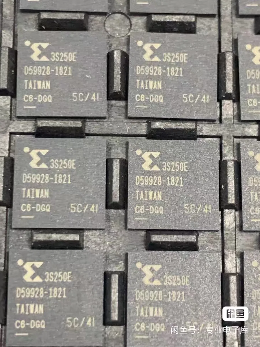 XC3S250E-4CPG132C Xilinx AMD Spartan-3E FPGA 5508 Cells 92 I/O CSPBGA-132 Commercial Grade Programmable Gate Array