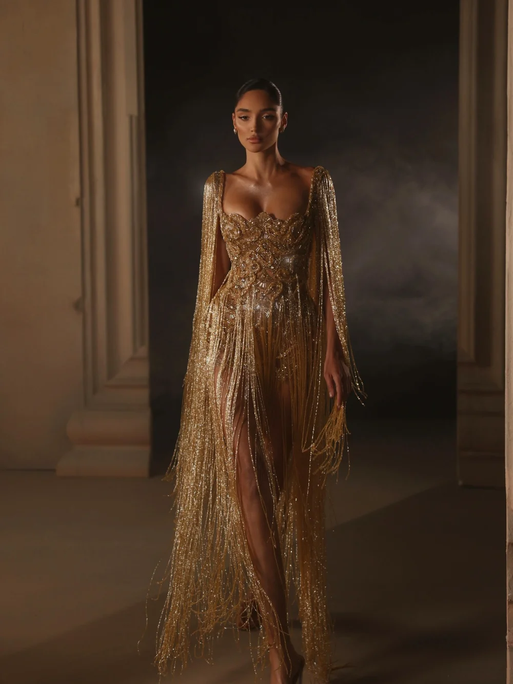 GraceProm Sweetheart Fringe Cape Evening Dress 2026 Gold Beaded High Slit Gown Fashion Floor-Length Prom Gown robes de soirée