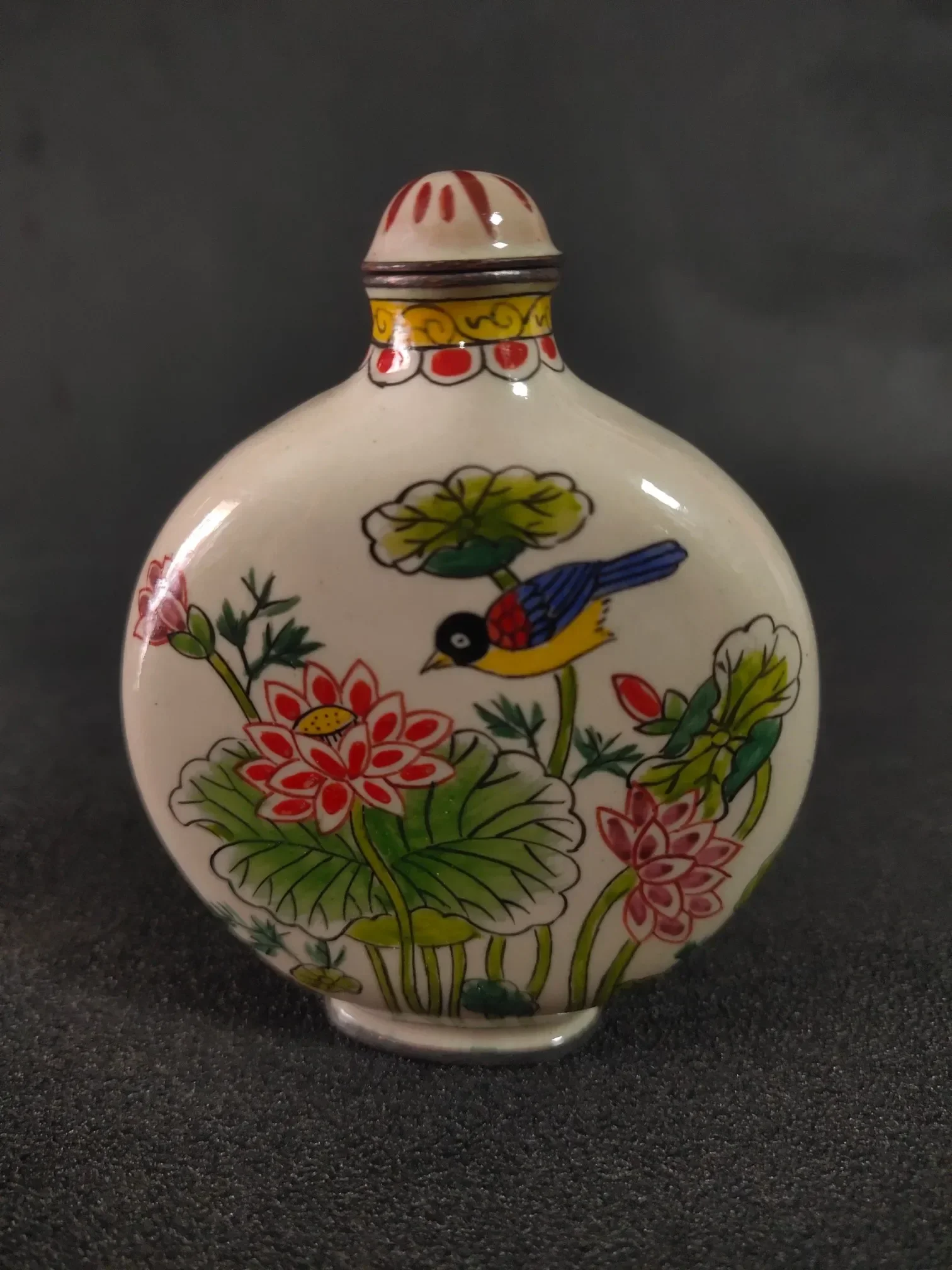 Antique Collection Cloisonne Enamel Colored Tree Top Magpie Snuff Bottle Decorative Ornaments