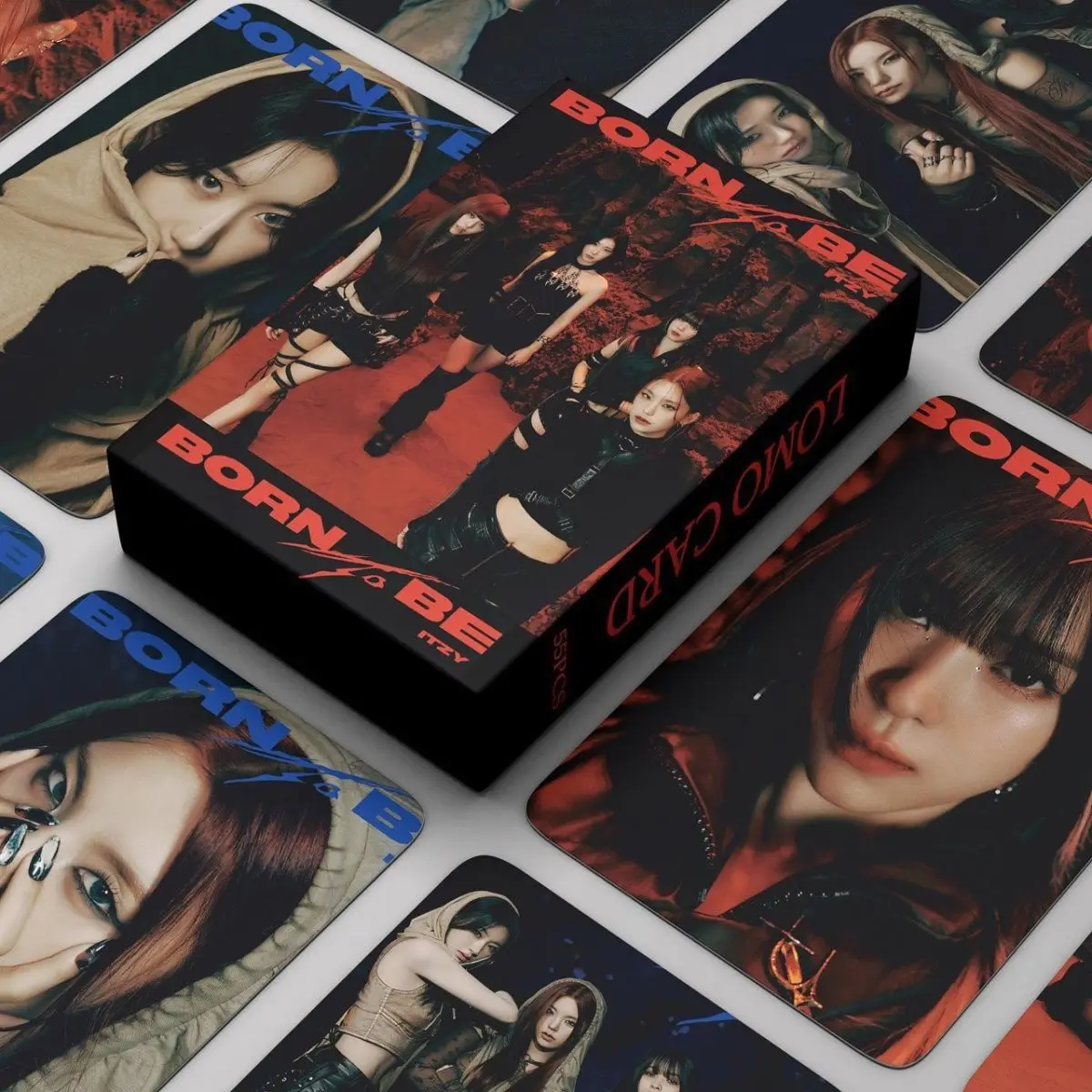 

Kpop ITZY Lomo Cards ITZY Новый альбом для мальчиков Likes You Карты для портретной фотографии Yeji Lia Ryujin Chaeryeong Фотокарта Подарок фанатам