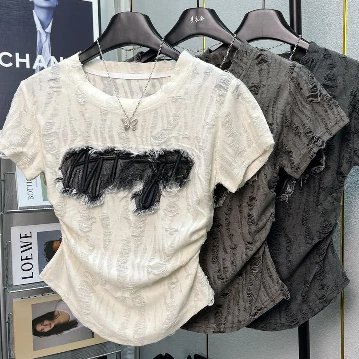 Retro Denim Embroidered oulder T-irt Women's Summer 2024 Slim Fit round Hem Irregular Top Sweet Sle ort Sve