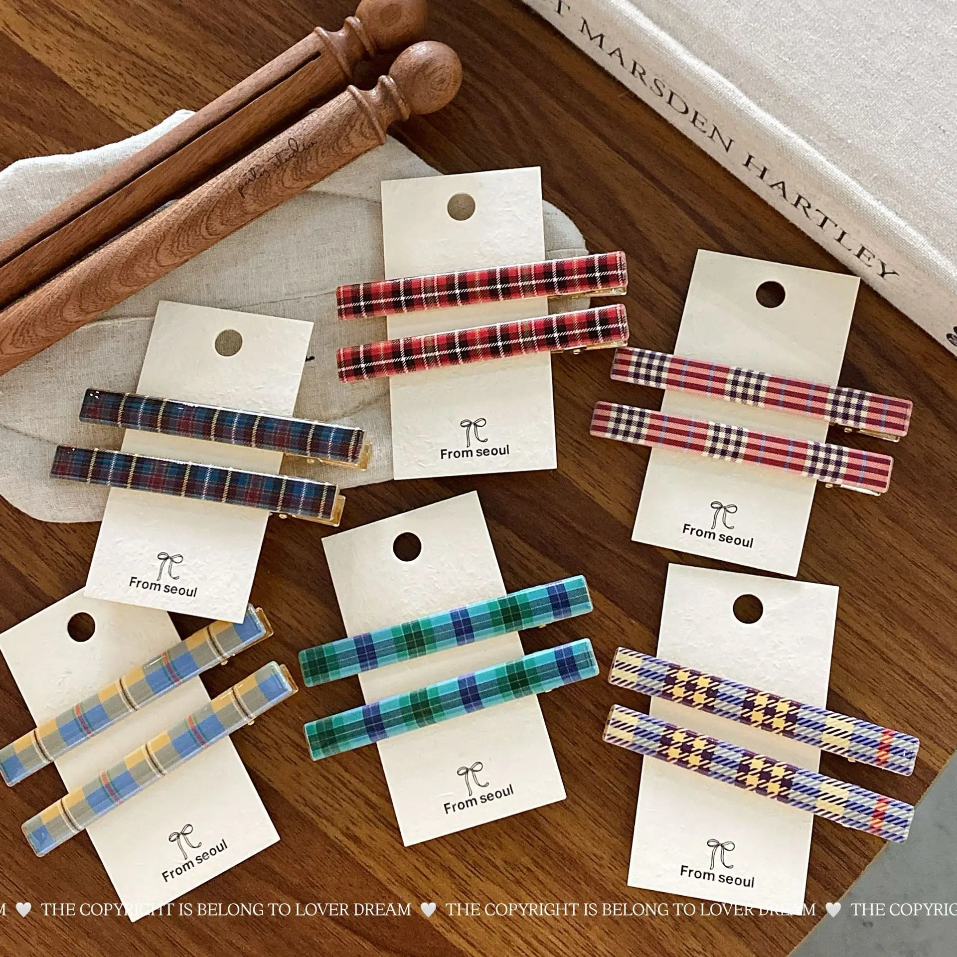 

Tartan Hair Claws British Style Duckbill Clips for Girls Fashion Hair Accessories Non-Slip Grip 2PCS