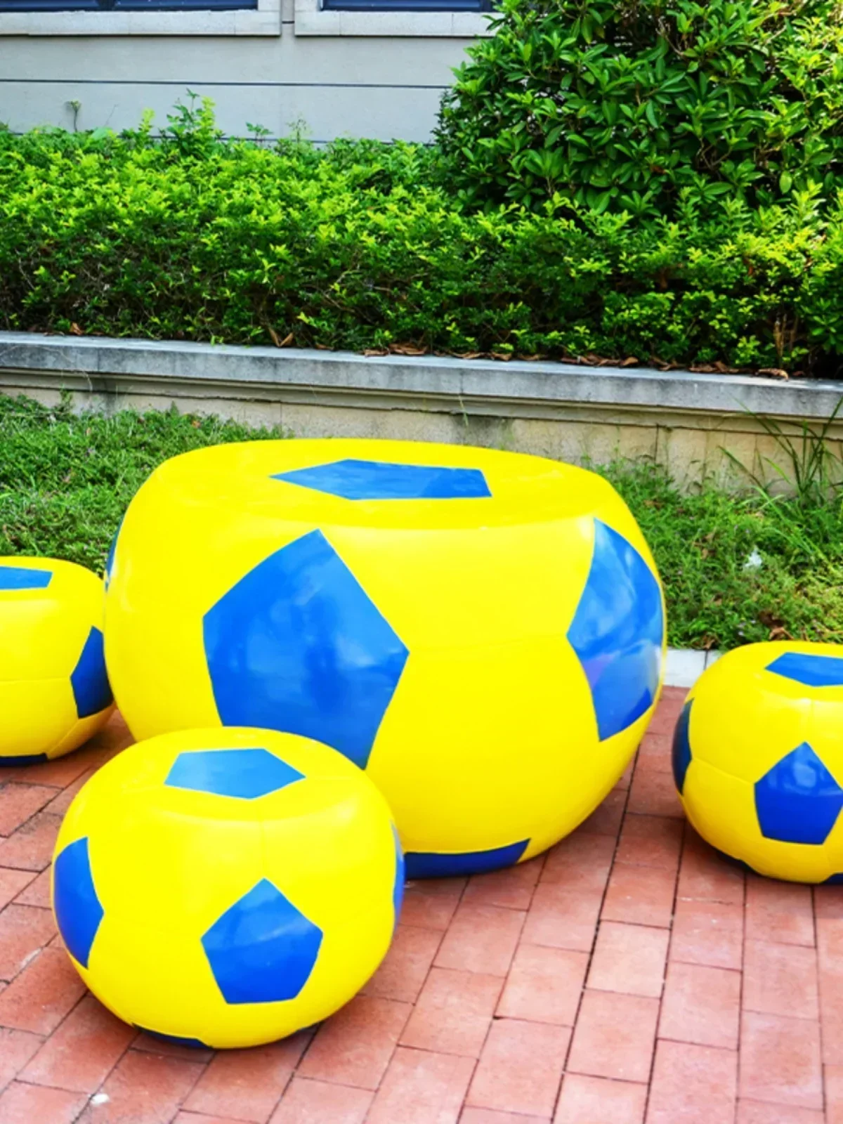 Outdoor Park Forest Landscape Creative Football Table and Chair Fiberglass Sculpture Fruit