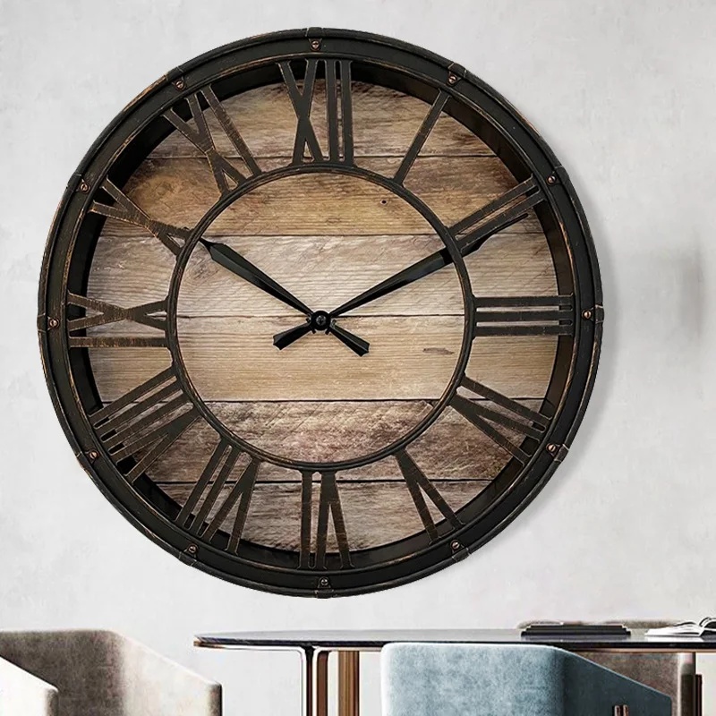 

15 Inch 38.5cm Round Hollow Wall Clock Industrial Style Retro Roman Numeral Wall Clock Creative European Wall Decoration Mute Cl