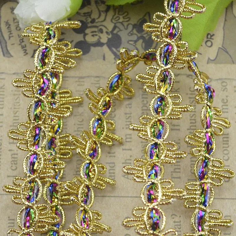 5 meter/196,85 inch per pak nieuwe kledingaccessoires kant damesjurk intimi prachtige feesthoofddeksels met tandrand golvend gouddraad kant