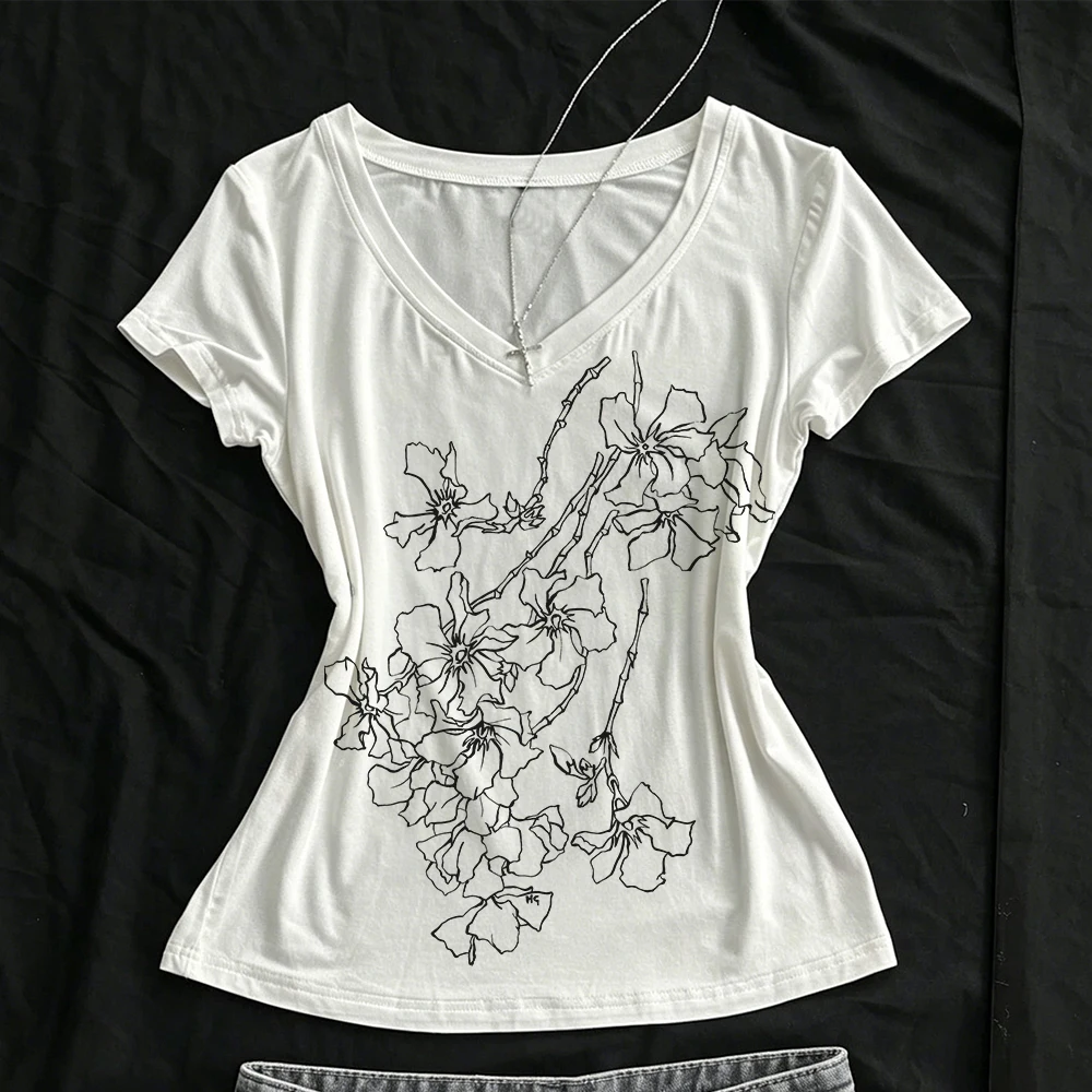 Women Top Y2k Tops Goth Woman T-shirts Trashy Y2k 2000s Clothing Female Kpop Gothic Women's Cropped Emo Grunge Clothes Harajuku