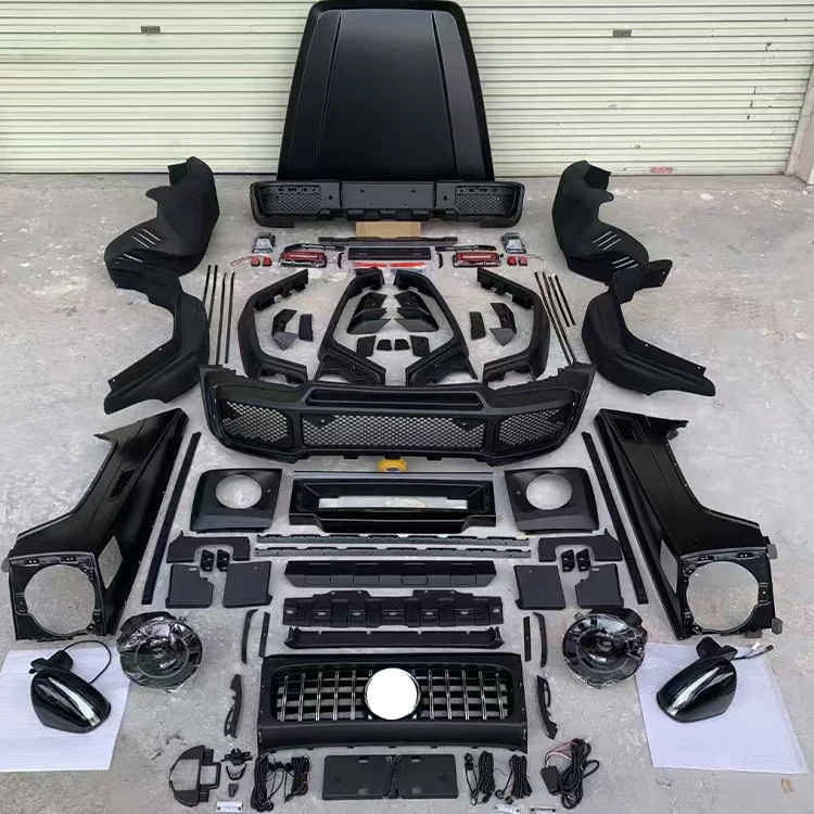For the G-Class 2004-2018 bright black/carbon fiber exterior New hot-selling, durable W463 body kit 5