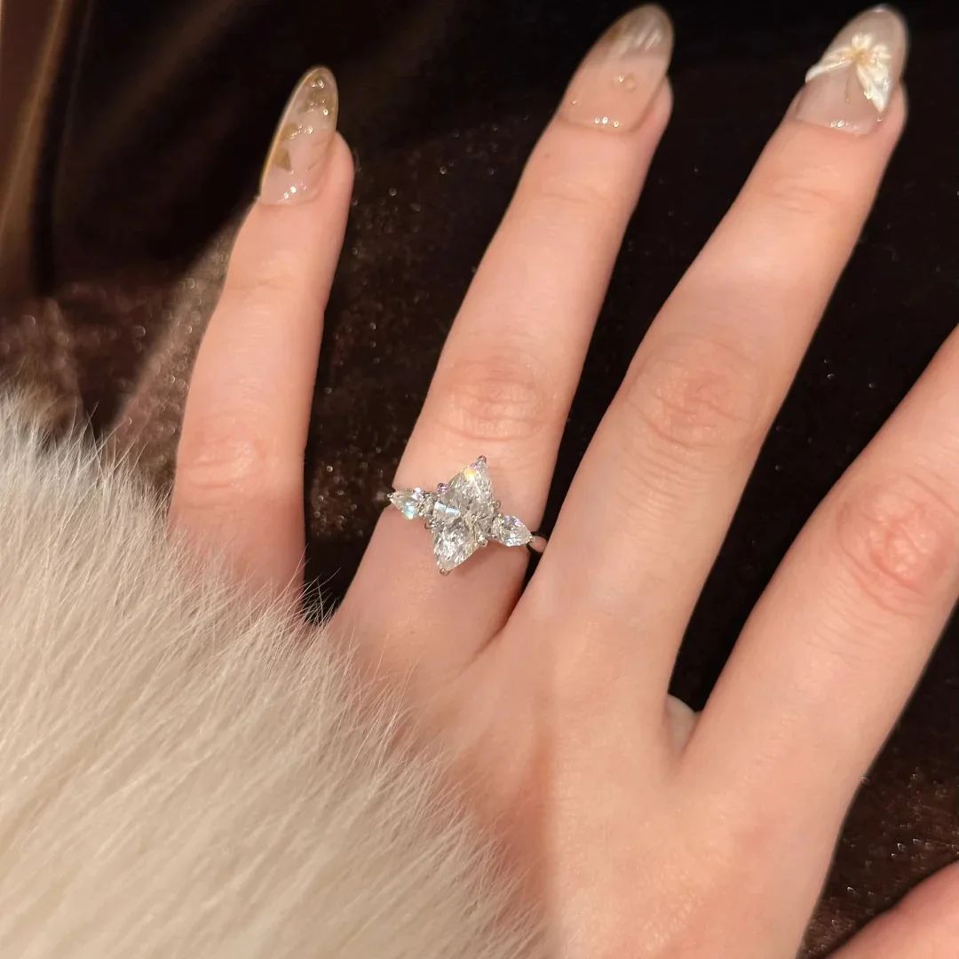 Light Luxury Large Horse Eye Zircon Silver Ring Fashion Versatile Simulation Moissanite Engagement Women's Ring Diamond Ring