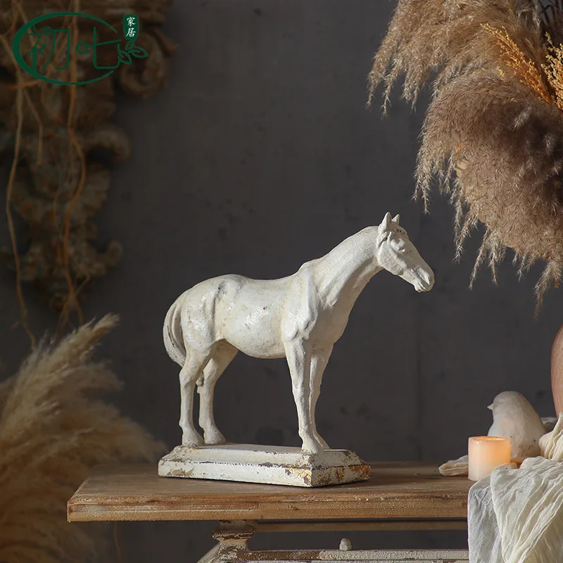 Antique and old-fashioned good meaning Mustang ornament tea room desktop decoration horse head horse success jewelry crafts