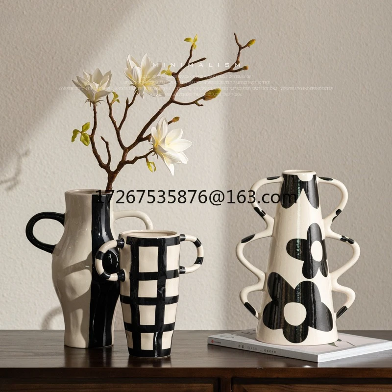 

Wabi Sansan hand-painted black and white ceramic vase high-end art painting hydroponic flower arranger desktop decoration
