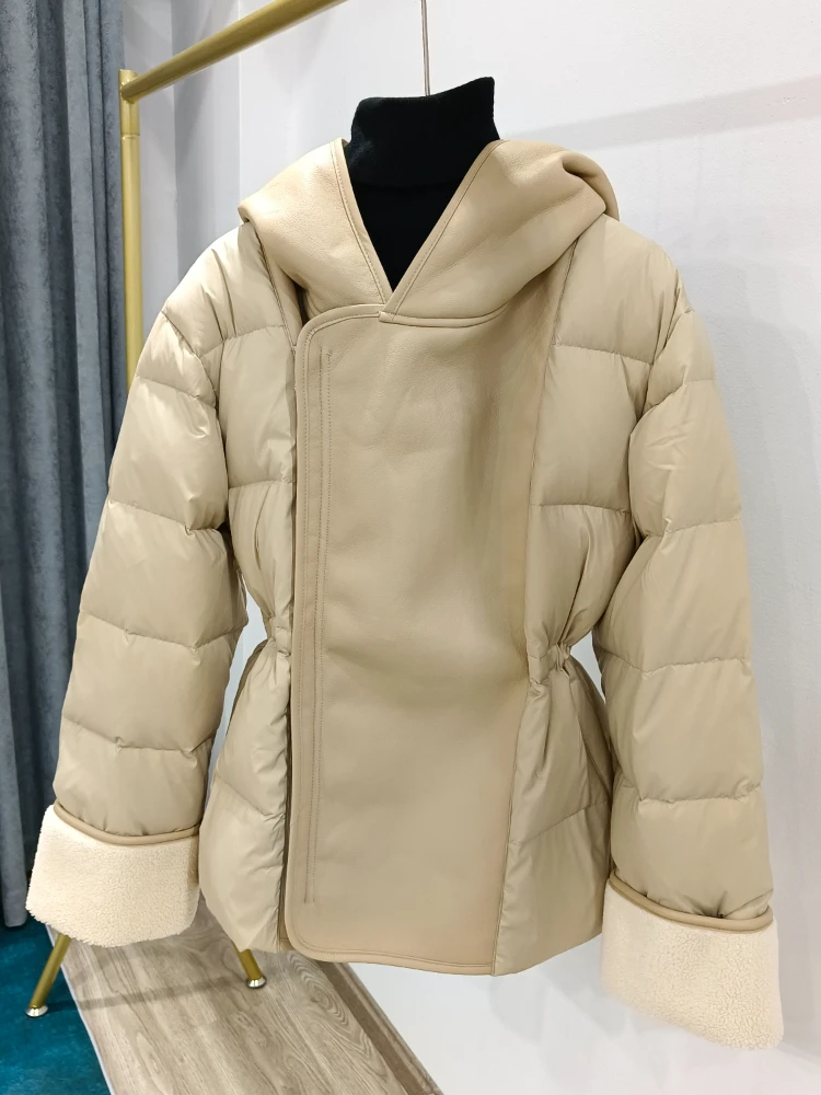 Imagem -02 - Ftlzz Novo Inverno Falso Cordeiro Couro Retalhos Pato Branco para Baixo Cabolsa Moda Feminina com Capuz Zíper Jaqueta Senhora Grosso Quente Outwear