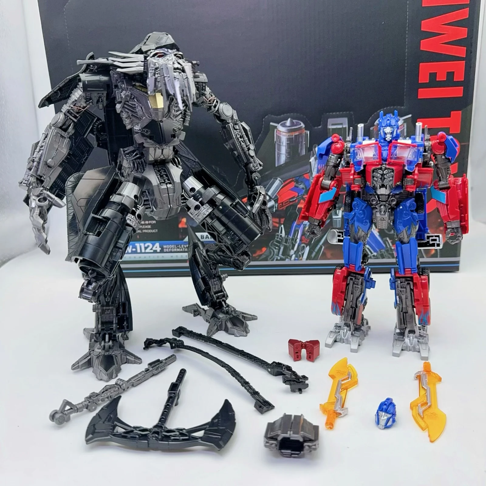 

NEW BAIWEI TW1124 Transformation TW-1124 Jetfire Skyfire And O.P Commander Set Movie Series Action Figure Robot Toys In Stock