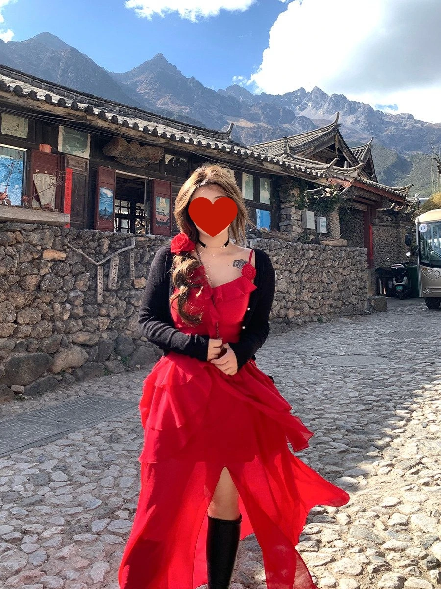 Travel Vibes Red Strapless Dress Uneven Hemline Super Fairy Tale Atmosphere Long Skirt Two Piece Set Ladies Summer 2026
