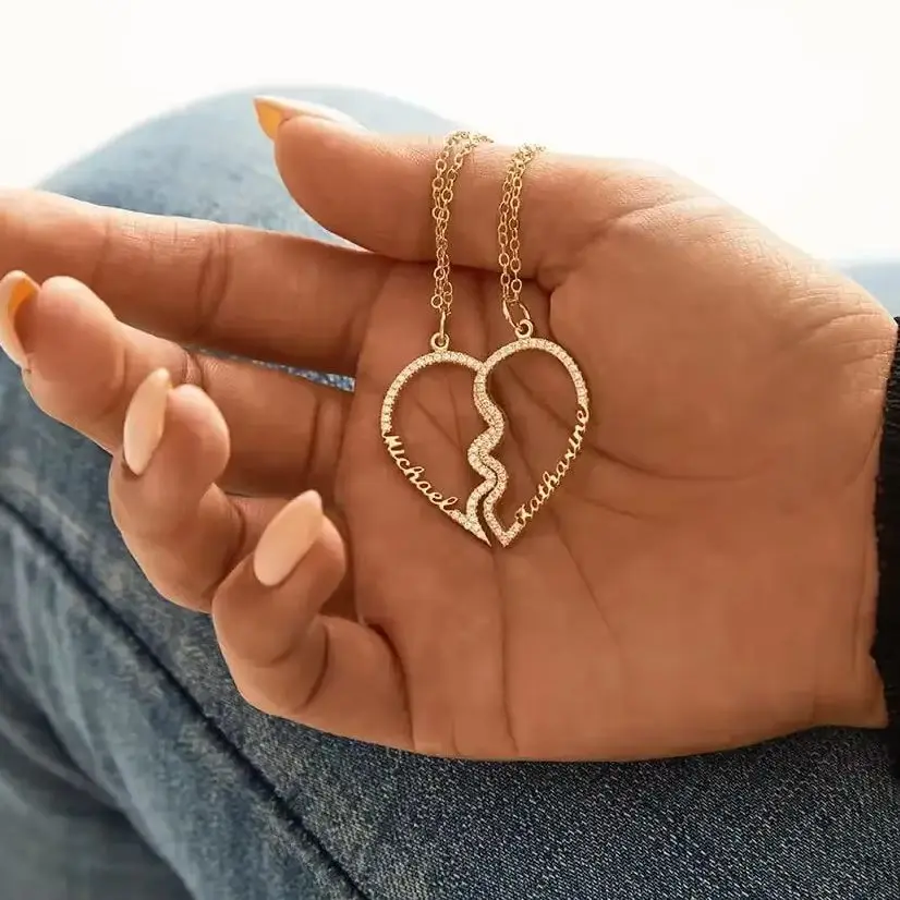 

Custom Best Friends Matching Heart Necklace Stainless Steel Name Necklace Diamond Heart Pendant Christmas Couple Gift for Women
