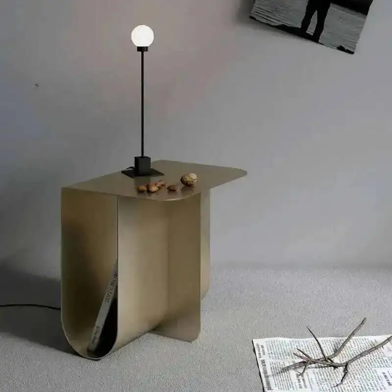 طاولة قهوة صغيرة فاخرة لغرفة النوم خفيفة الوزن، طاولة جانبية صغيرة وبسيطة وحديثة من الفولاذ الإبداعي، #1