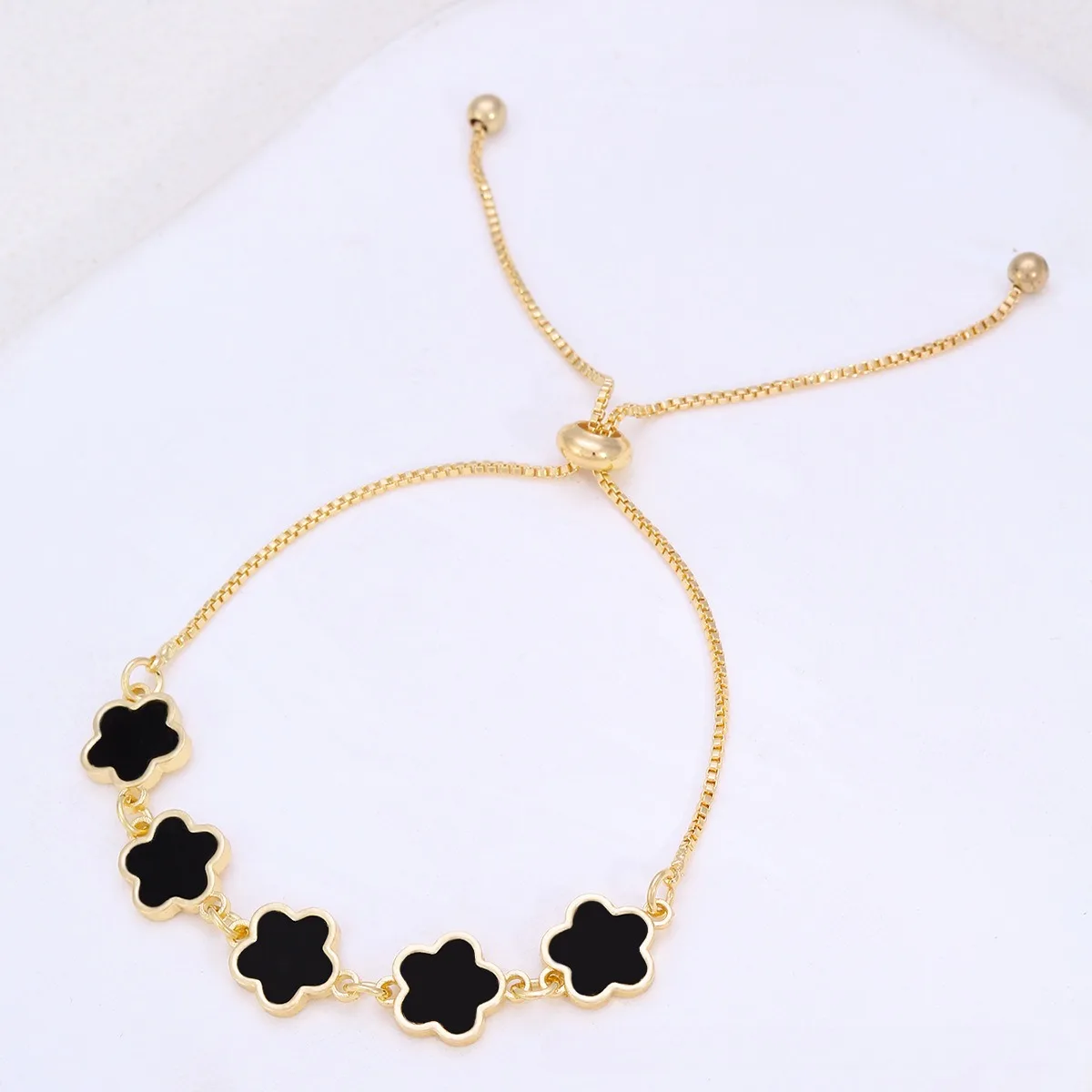 

Classic Five-leaf Clover Bracelet Versatile Premium Quality Jewelry for Women Daily Wear Adjustable Five-Pointed Star Wristband