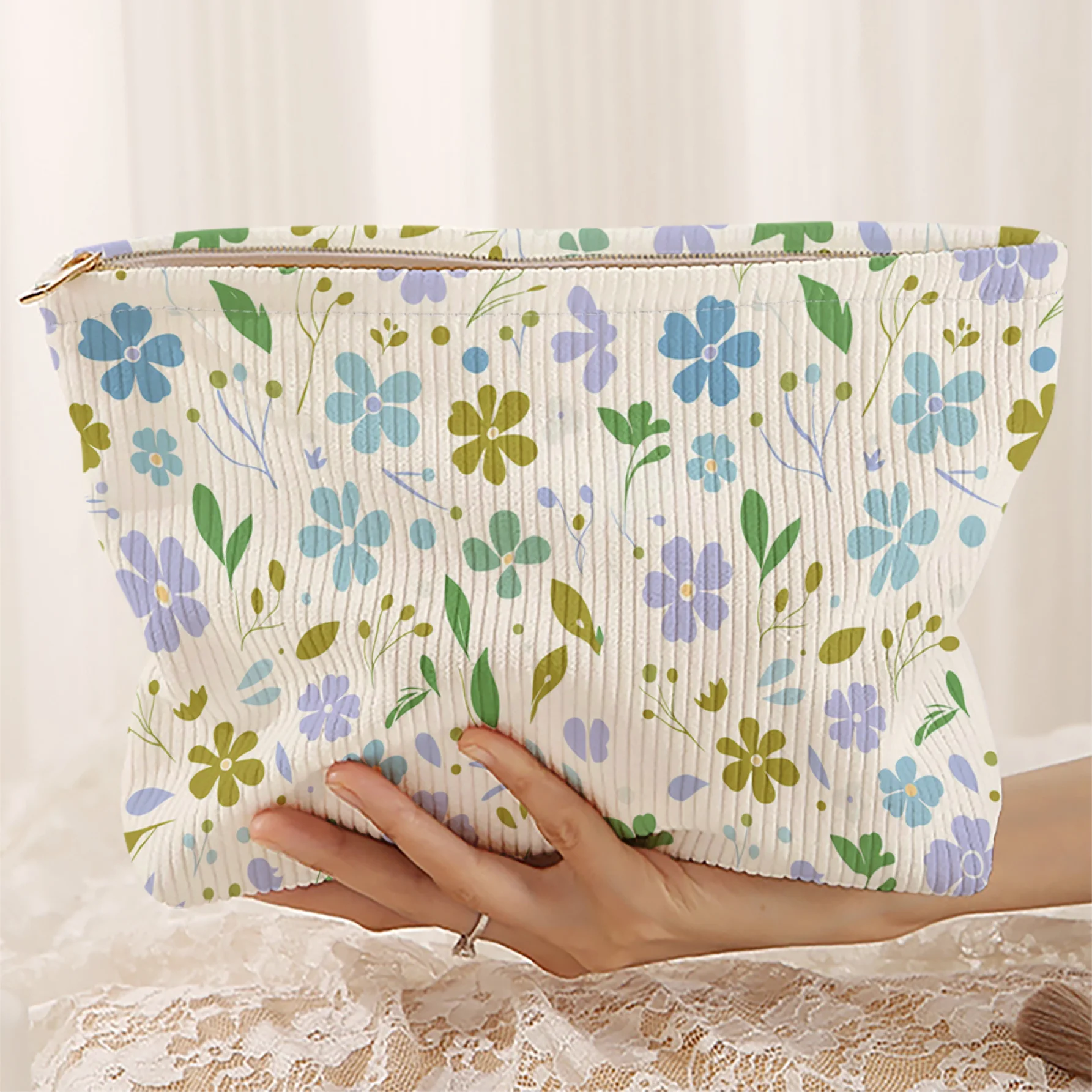 Makeup Bag Fresh Floral 2D Print, -Friendly Corduroy Fabric + Wear-Resistant & Wrinkle-Resistant + Three-Dimensional Capacity