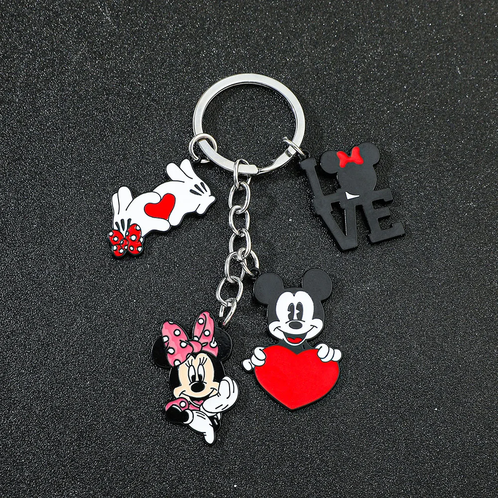 Lindo llavero de Minnie Mouse, accesorios con colgante de corazón, Mickey LOVE, regalo del Día de San Valentín, mochila de viaje, llavero de Minnie