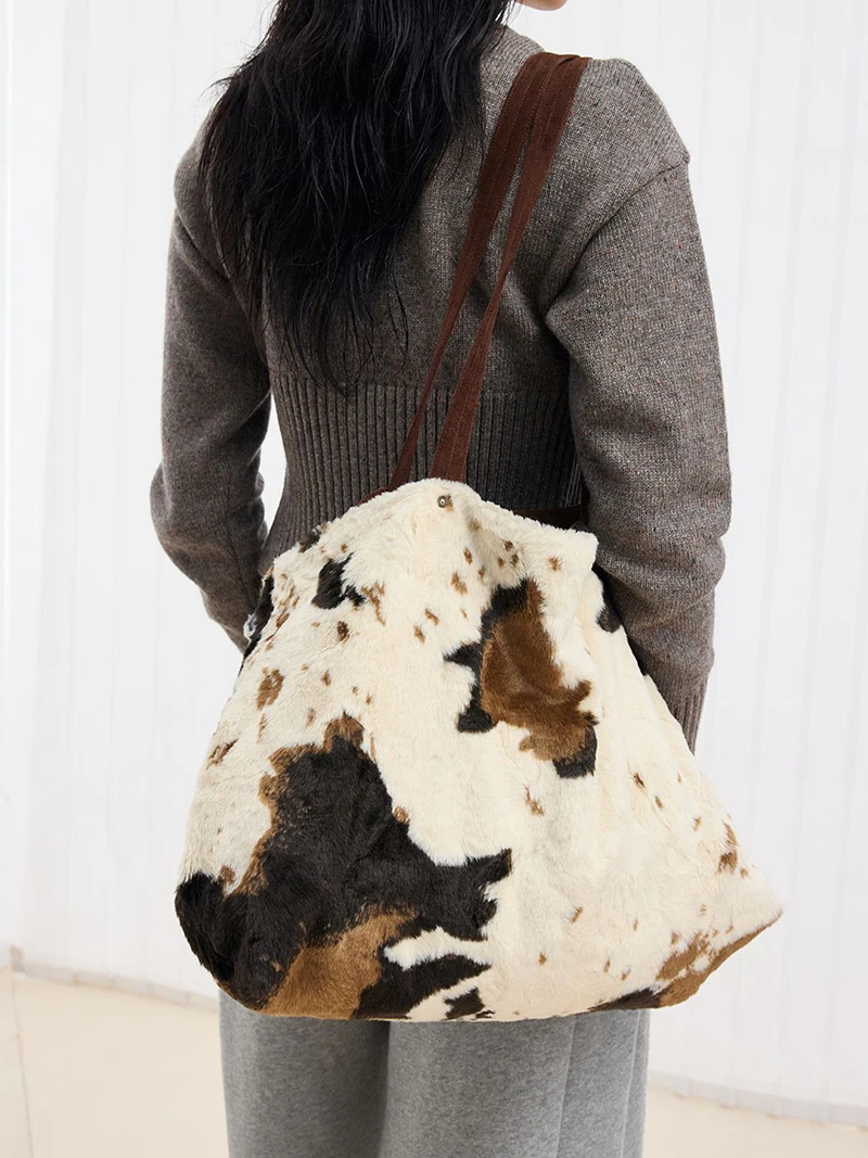 

Сумки-шопперы большой емкости для женщин, зимняя дорожная сумка-тоут с принтом коровы, плюшевая сумка на плечо, женская сумка, дизайнерская сумка Bolsos
