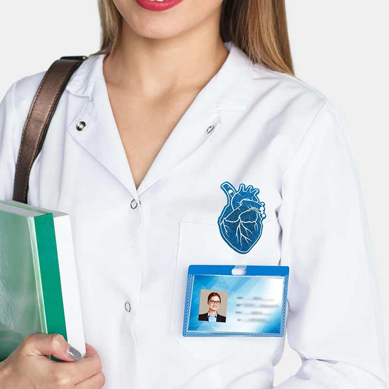 引き込み式のハートIDカードホルダー,紛失防止バッジ,ナイロンコード,フラットIDストラップ,看護師