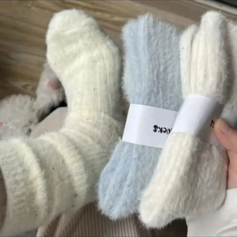 

6 Pairs Women's Cozy Fleece Socks Set Warm Thick Fall Winter Fashion Fuzzy Slouch Socks Casual Funky Socks for Girls Hosiery