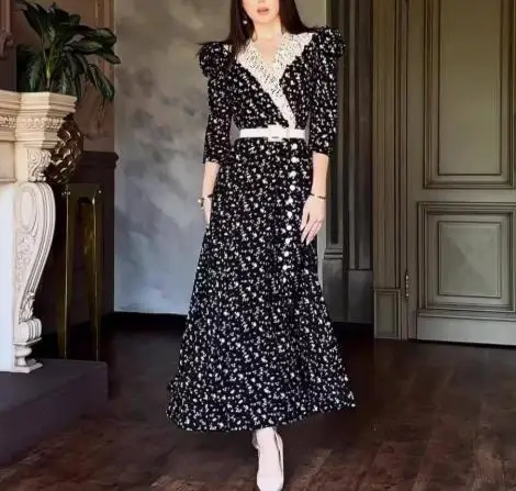 

Autumn 2025 Korean Fashion Contrasting Wave Print Elegant Long Skirt Lace Patchwork Bubble Sleeve A-Line Elegant Party Dresses