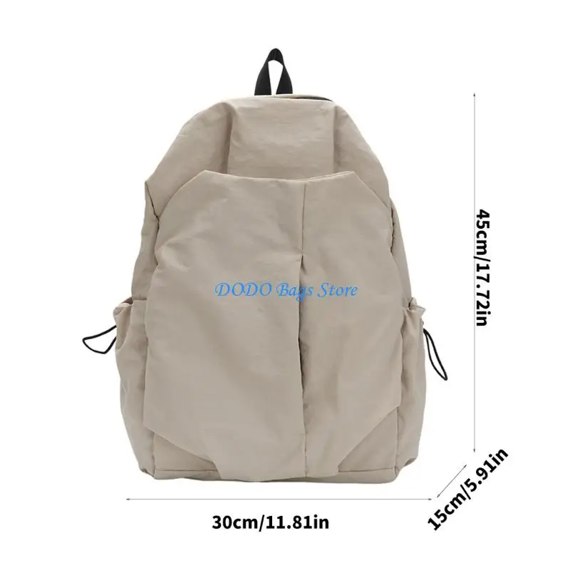 Вместительный рюкзак с несколькими отделениями, сделанный из устойчивого к разрыву материала для ежедневного использования