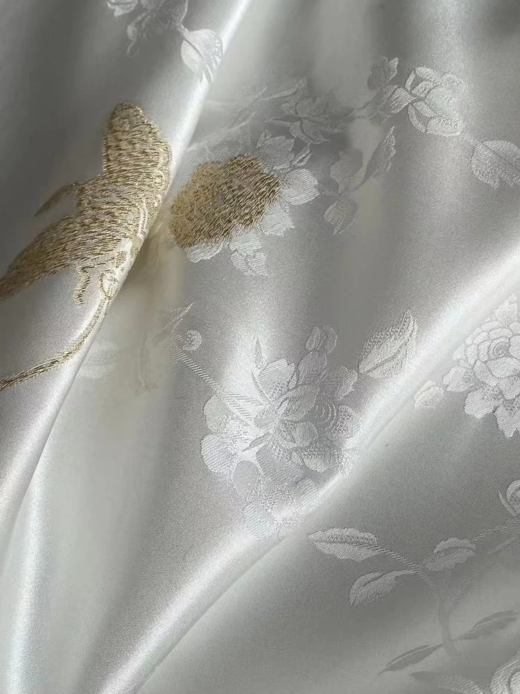 

Real Silk Jacquard Satin Fabric High Quality Clothing Cloth