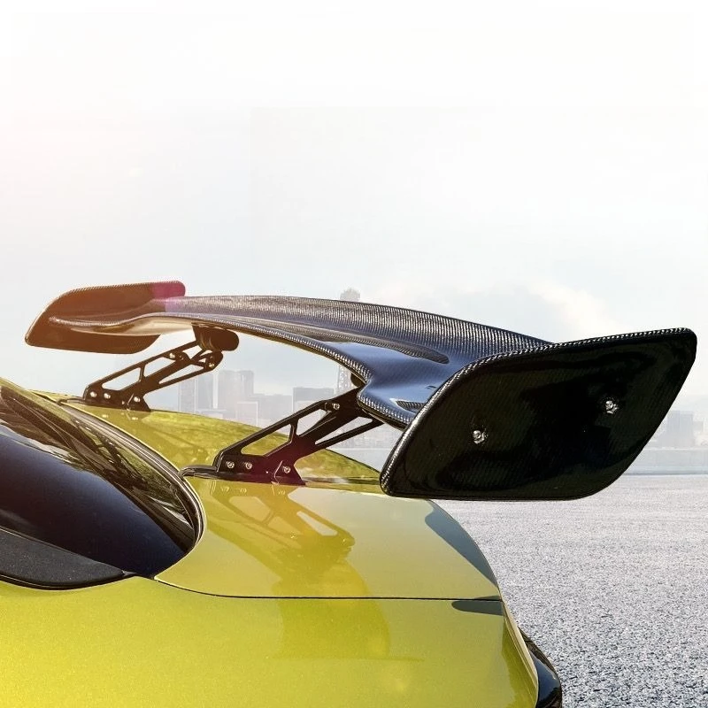 Automobile general modified non-punching electric tail active braking spoiler dynamic carbon fiber
